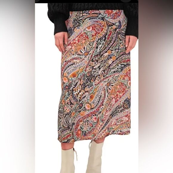 Vince Camuto Women's Semi-Fitted Lightweight Fully Lined Midi Skirt Large- NWT - Picture 2 of 7